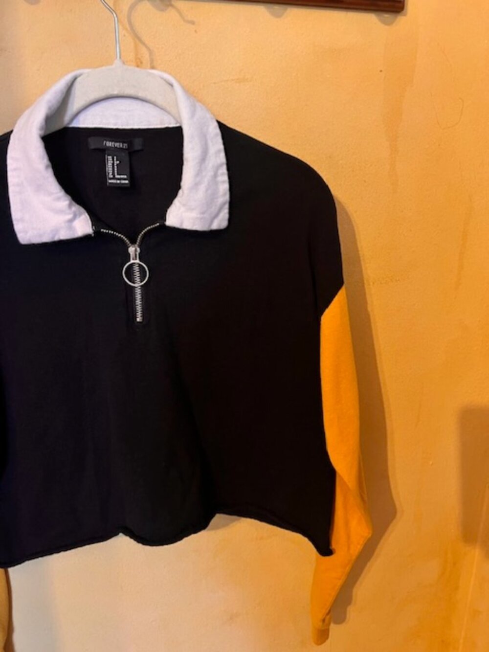 Tricolor Long Sleeved Shirt Black, Mustard, White Silver Neckline Round Zipper - Picture 4 of 7